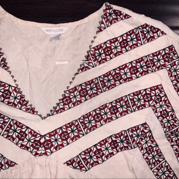 MONSOON TOP 💕✨ - Picture 2 of 3